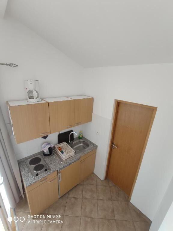 Apartments Antonija - Fitness Vinišće Εξωτερικό φωτογραφία