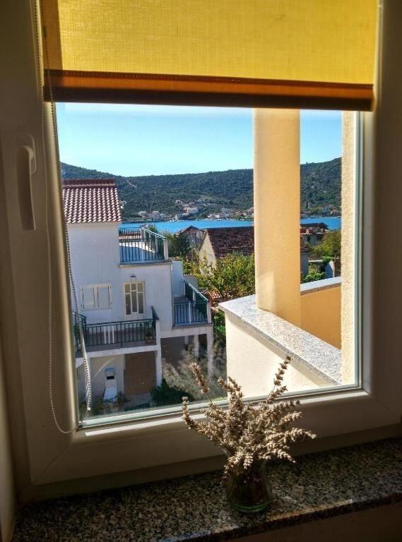 Apartments Antonija - Fitness Vinišće Εξωτερικό φωτογραφία