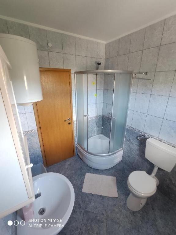 Apartments Antonija - Fitness Vinišće Εξωτερικό φωτογραφία
